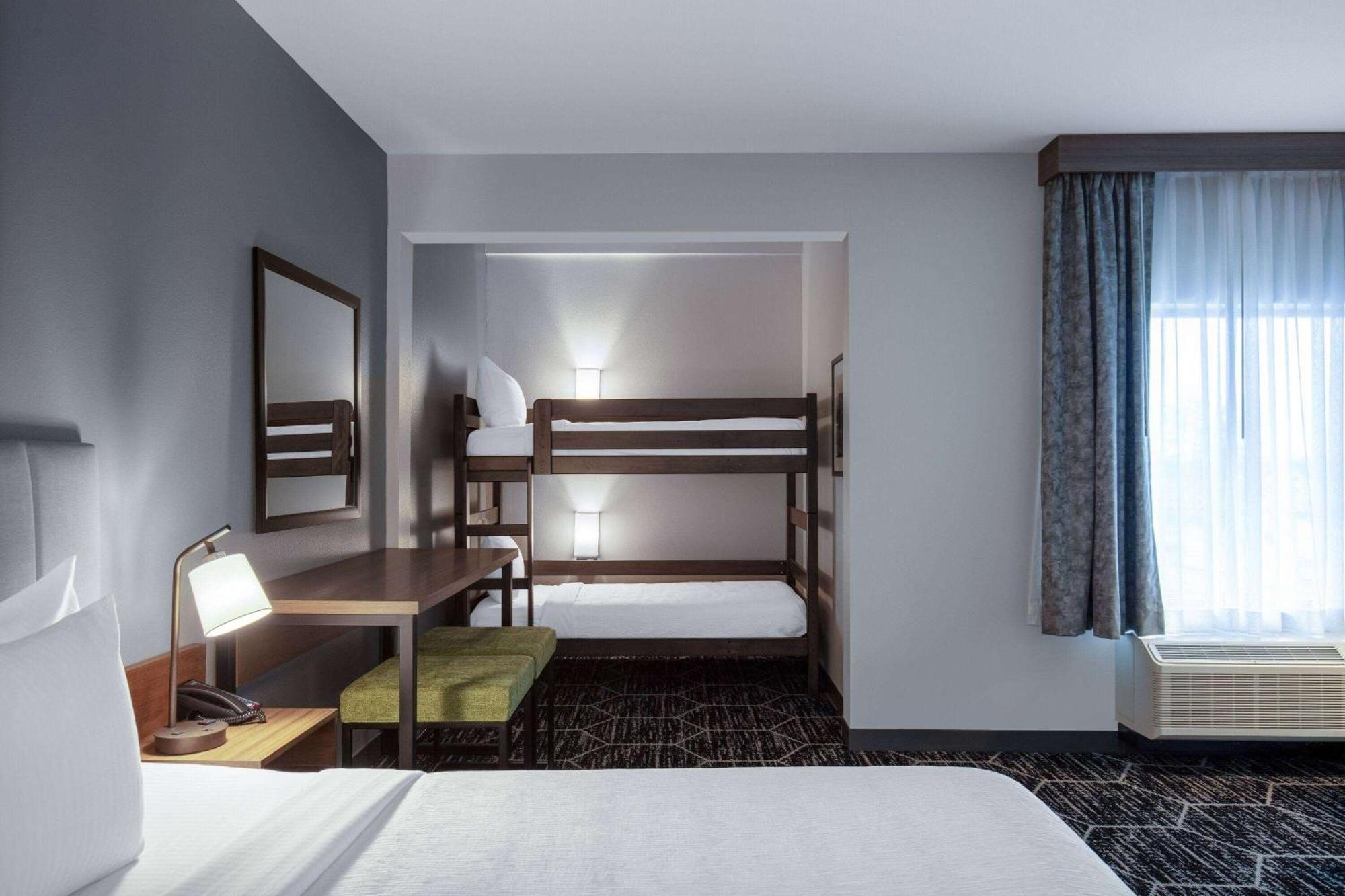 La Quinta Inn & Suites By Wyndham Centralia Zewnętrze zdjęcie