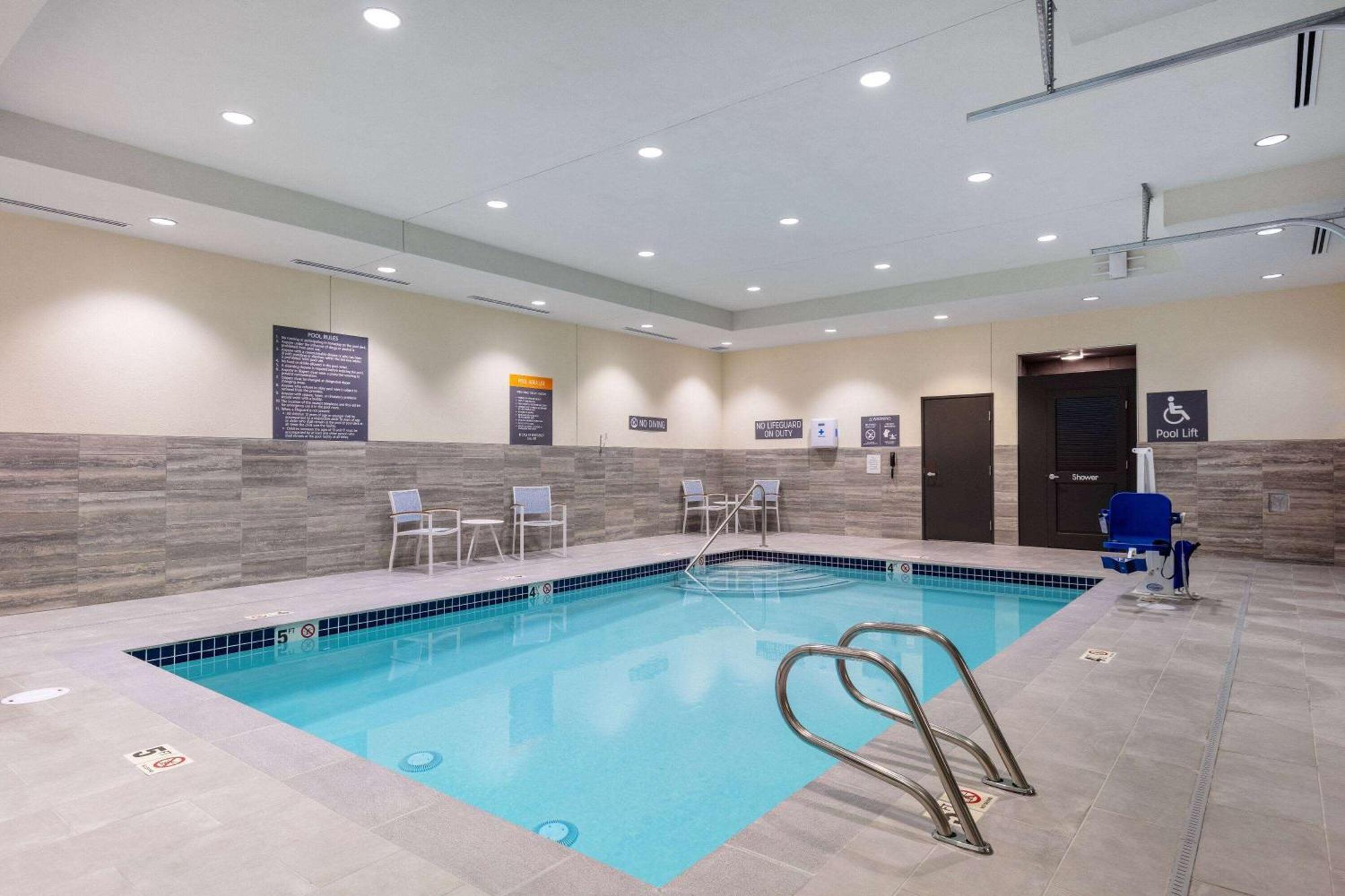 La Quinta Inn & Suites By Wyndham Centralia Zewnętrze zdjęcie